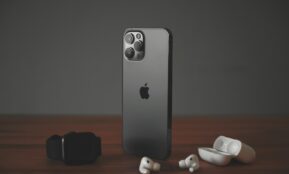 black iphone 7 with white and black dice