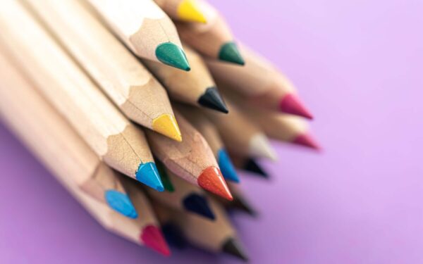 Ketvirtadienio spalvų paslaptis: kuri spalva šiandien geriausiai sustiprins jūsų Zodiako energiją?