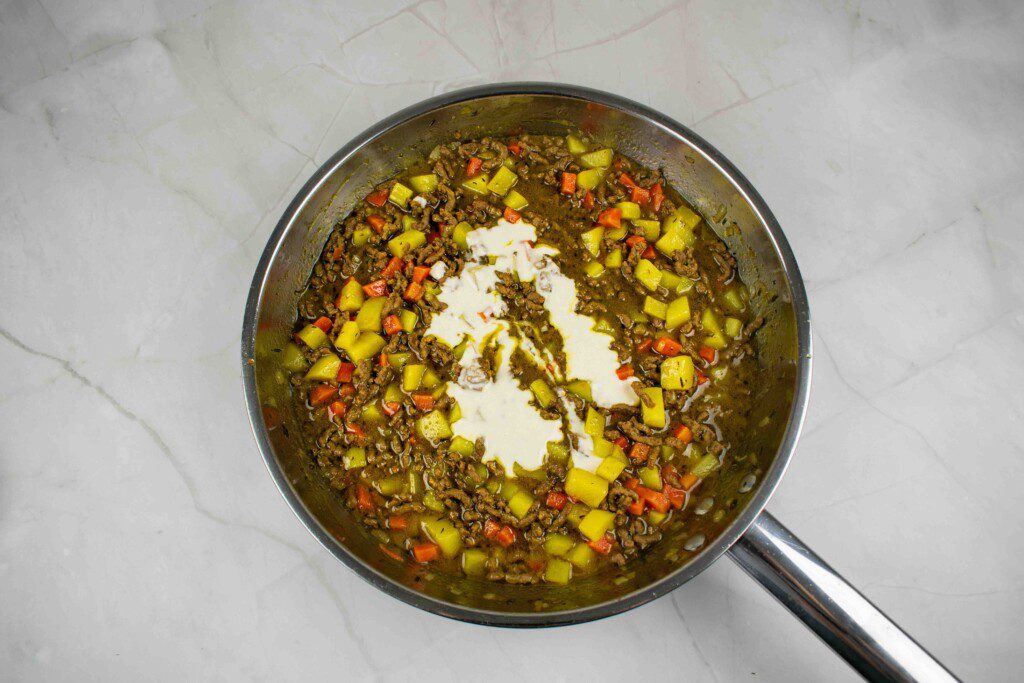 Maltos mėsos pyragėliai. Įdaras paruoštas