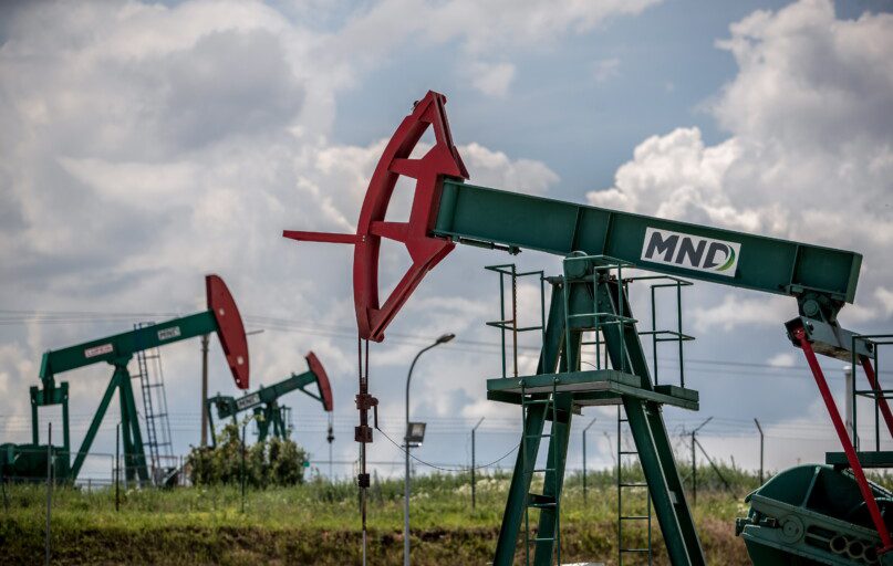 Naftos gavyba. EPA-ELTA nuotr.