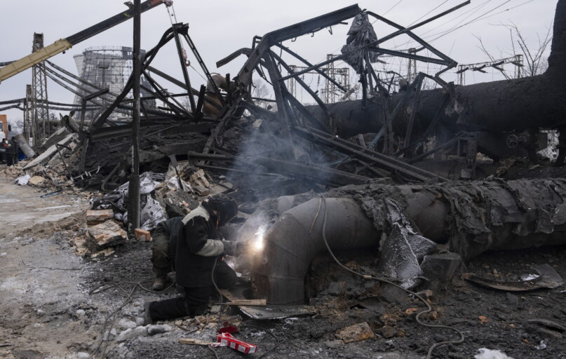 Meras: užtruks du mėnesius suremontuoti Kyjivo elektrinę, šildžiusią daugiau nei 1000 namų. EPA-ELTA