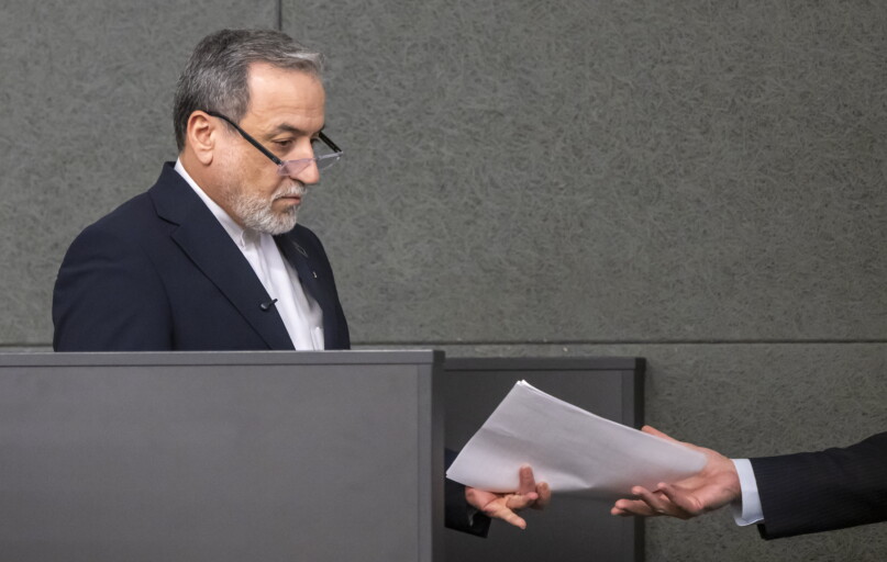 Irano užsienio reikalų ministras Abbasas Araghchi. EPA/MARTIAL TREZZINI