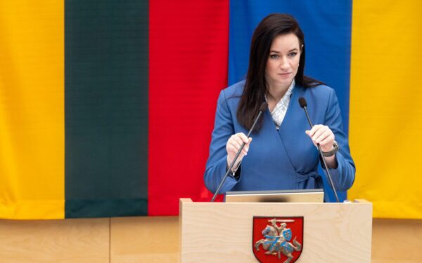 Konfliktas dėl dronų informacijos gilėja: viena pusė neigia, kita tikina turinti pagrindą