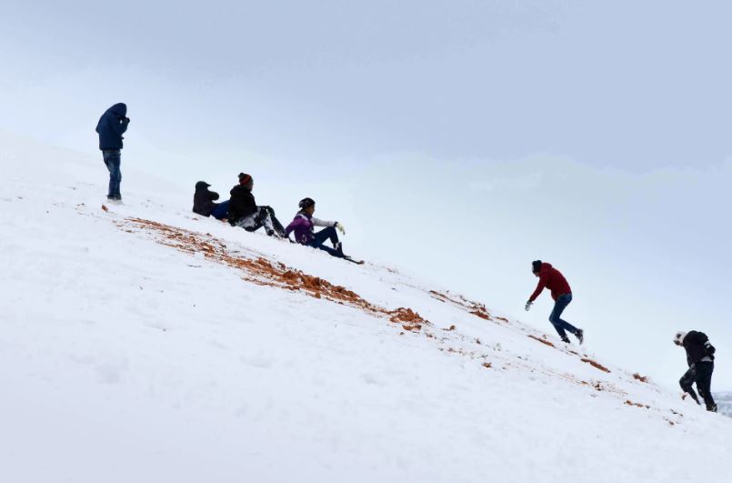 ZINEDDINE HASHAS/GEOFF ROBINSON PHOTOGRAPHY