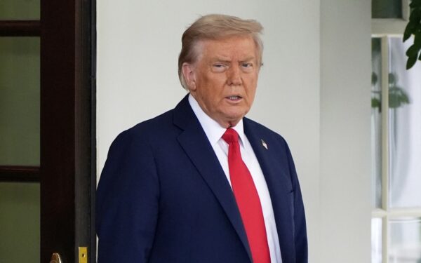 Keistas sutapimas: po šaudymo į Trumpą „Steam“ platformoje neliko vieno žaidimo, kas už to slypi?