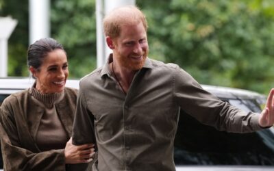 Visų akys nukrypo į Sasekso kunigaikštienę: stilingas chaki ir zomšos derinys užbūrė gerbėjus