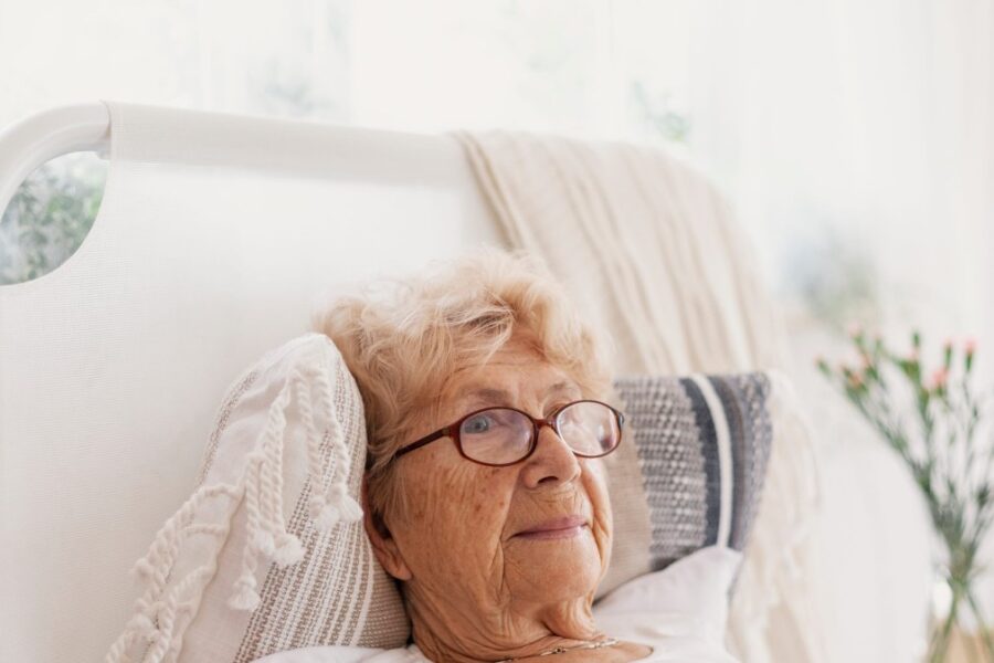 Pirmos minutės ryte gali būti lemtingos, kardiologai pasakė, ko geriau nedaryti