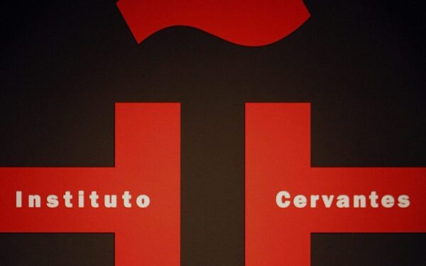 MilijardinisIspanijos ir Nyderlandų ginčas pasiekė kulminaciją: areštuotas „Cervantes“ centras Utrechte
