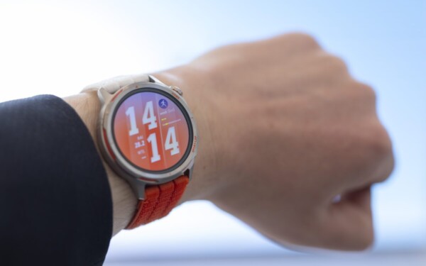 Nuo tempo iki atsistatymo: kaip išmanus laikrodis keičia bėgimo treniruotes