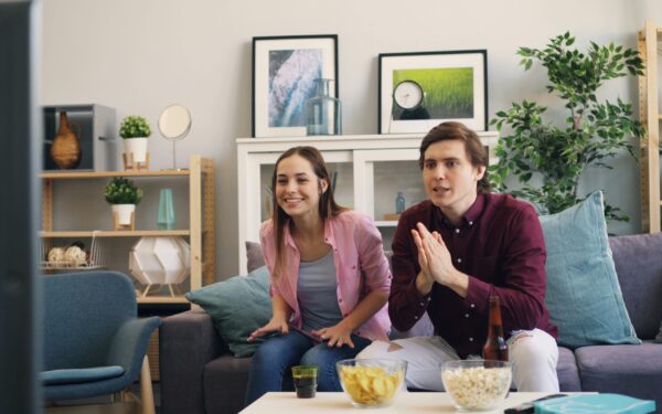 Vokietijoje pristatytos naujausios televizorių inovacijos: dėmesio centre – „Micro RGB“ technologija