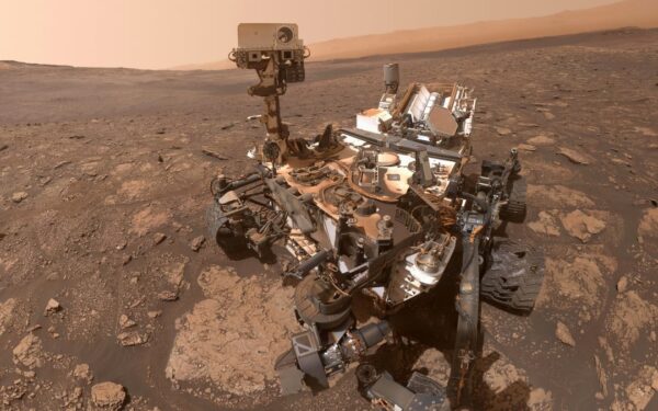 Aptiko netikėtą pėdsaką Marse, mokslininkai kalba apie galimus gyvybės ženklus