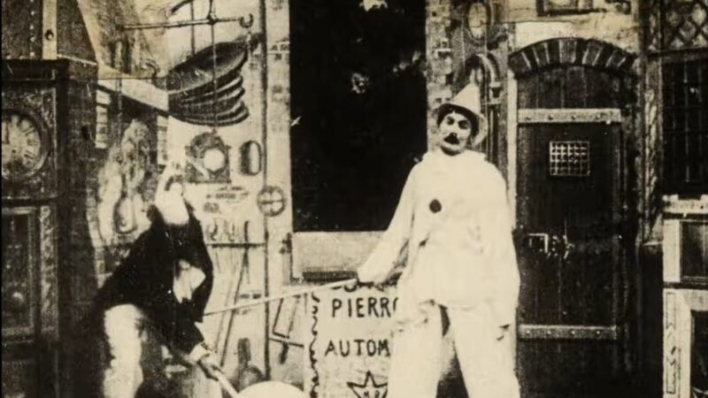 Radinys nustebino net ekspertus: namų skrynioje aptiktas šimtmetį dingęs filmas