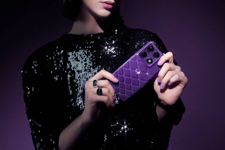 Motorola Brilliant collection telefonas.