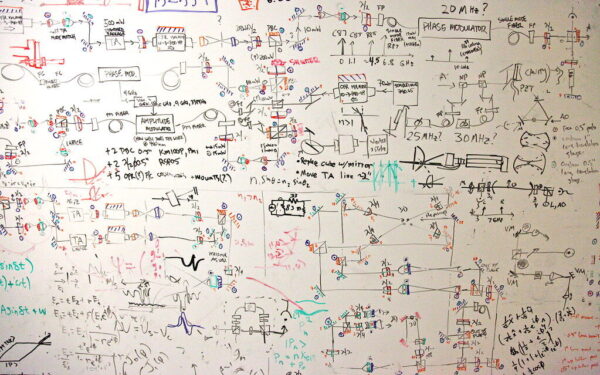 Fizikos proveržis: mokslininkai priartėjo prie atsakymo, kaip iš tikrųjų išlaisvinama izomerų energija