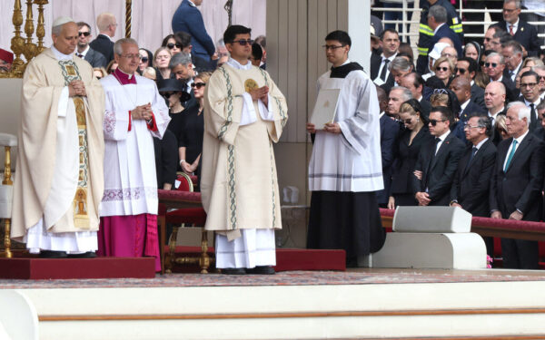 Pasaulis griūva dėl kelių: popiežiaus žodžiai apie tironus skamba kaip rimtas įspėjimas
