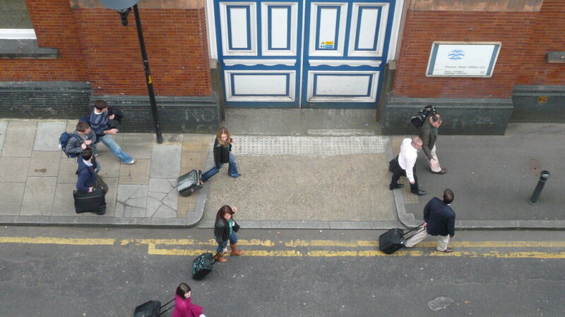 Siūlymas, kuris skaldo: ar daliai darbuotojų Lietuvoje bus užkirstas kelias gauti išmokas?