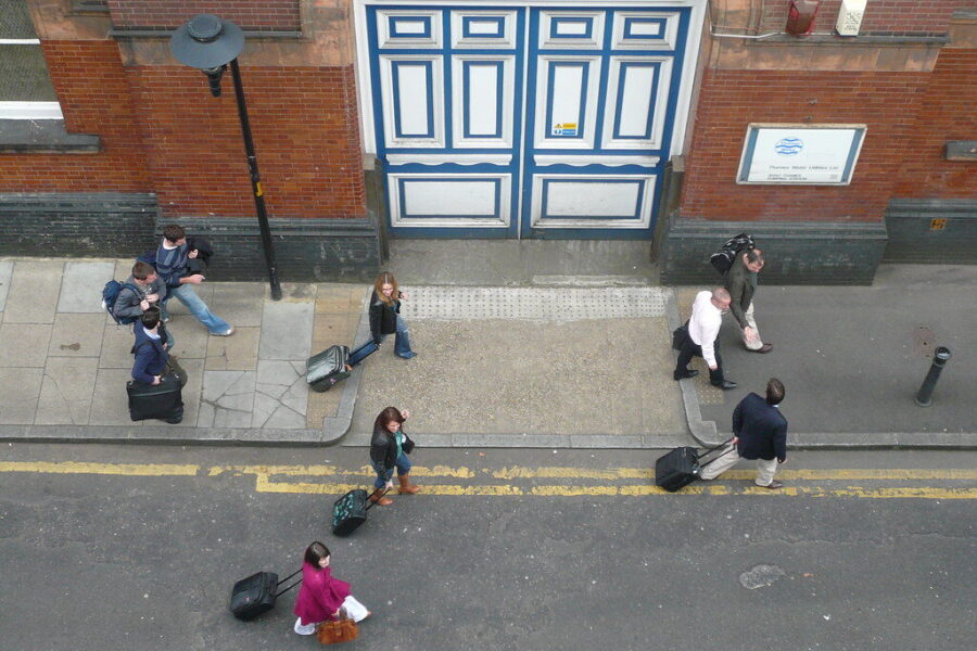 Siūlymas, kuris skaldo: ar daliai darbuotojų Lietuvoje bus užkirstas kelias gauti išmokas?