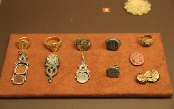 Lobis, išgulėjęs daugiau nei tūkstantį metų: VI–VII a. monetos ir jų istorinis kontekstas