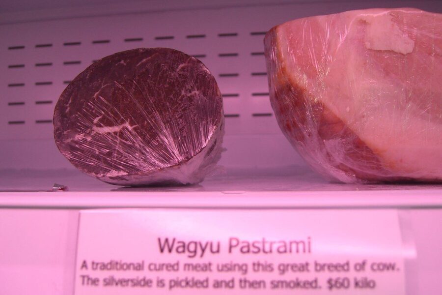 Nuo klajoklių laikų: sužinokite, kaip gaminama pasturma ir kuo ji skiriasi nuo kitų vytintų gaminių