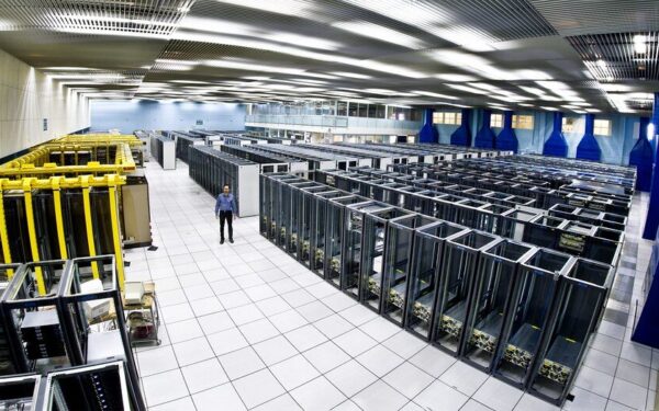 Rezultatai atitinka teoriją: CERN ir MIT tyrėjai išsklaidė abejones dėl W bozono masės