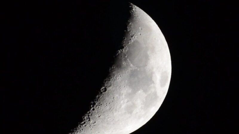 Mokslininkai rado užuominų apie Mėnulio gelmių chemiją: titanas gali keisti supratimą apie jo praeitį