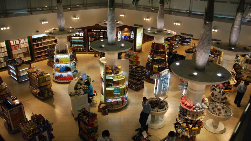 Prekės gali keliauti ten, kur neturėtų: „duty free“ veikla Lietuvoje kelia vis daugiau klausimų