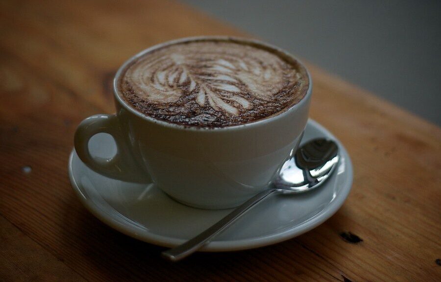 Mokslininkai atskleidė netikėtą poveikį: kava siejama su daugiau nei tik energija