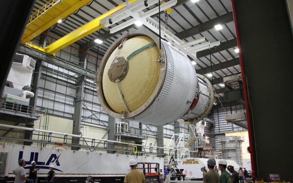 Visiškas Saulės užtemimas: NASA paviešino Mėnulio tolimosios pusės nuotraukas iš „Artemis II“