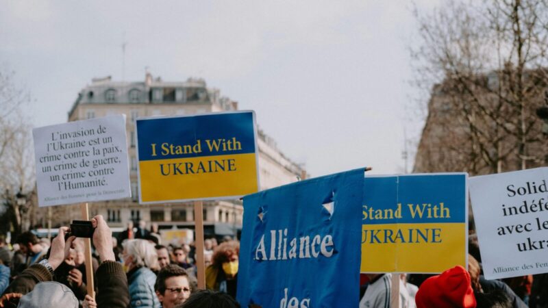 Airija keičia taisykles: išmokos už išvykimą, bet ar tai nepaskatins grandininės reakcijos?