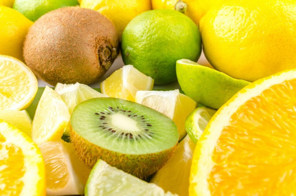 Vitaminas C vaisiuose. Pexels nuotr.