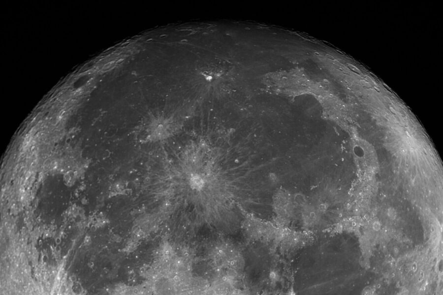 NASA nuotraukos: mokslininkai pirmą kartą palygino Mėnulio vaizdus prieš ir po smūgio