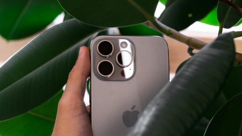 Sulankstomas „Apple“ telefonas: „iPhone 18“ serija gali būti kitokia nei įprasta