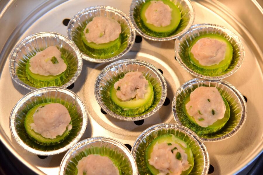 Paprasta ir greita: lengvas būdas, kaip išspausti cukinijas, kad kluskeliai pavyktų iš pirmo karto