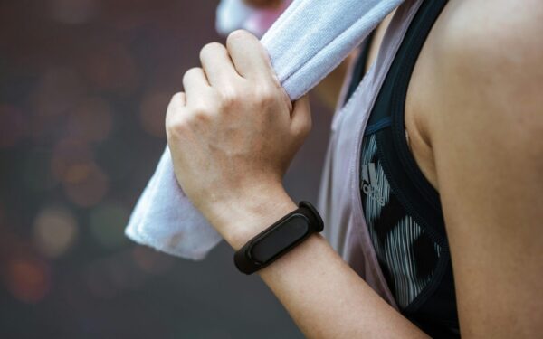 Tyrimas atskleidė netikėtą tiesą: fitneso apyrankės gali turėti priešingą efektą, nei tikitės