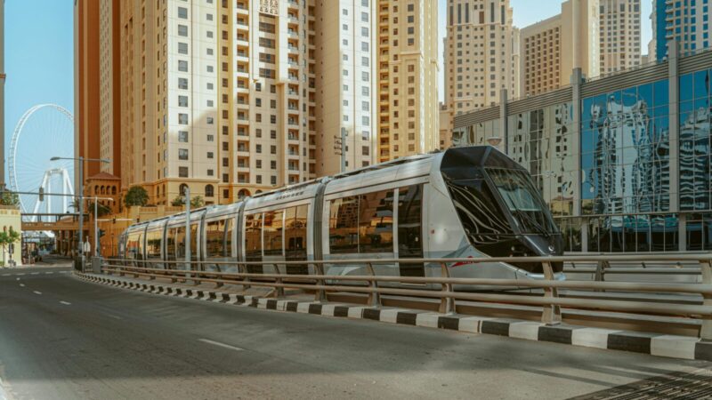 Dubajus skelbia milžinišką projektą: metro linija „Golden Line“ gali tapti nauju miesto simboliu