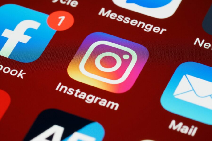 „Instagram” pristatė „Instants“: nauja, į ,,Snapchat” panaši programėlė dingstančioms nuotraukoms