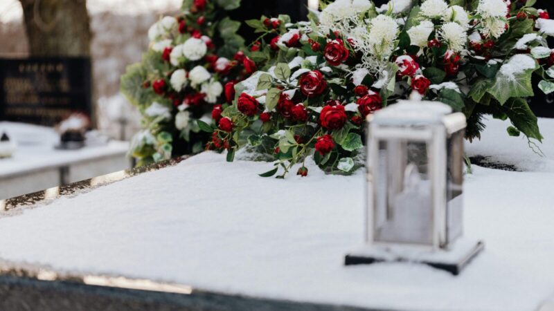 Tragedija virsta verslu: atskleidžiama, kokia veikla Rusijoje dabar neša rekordinius pelnus