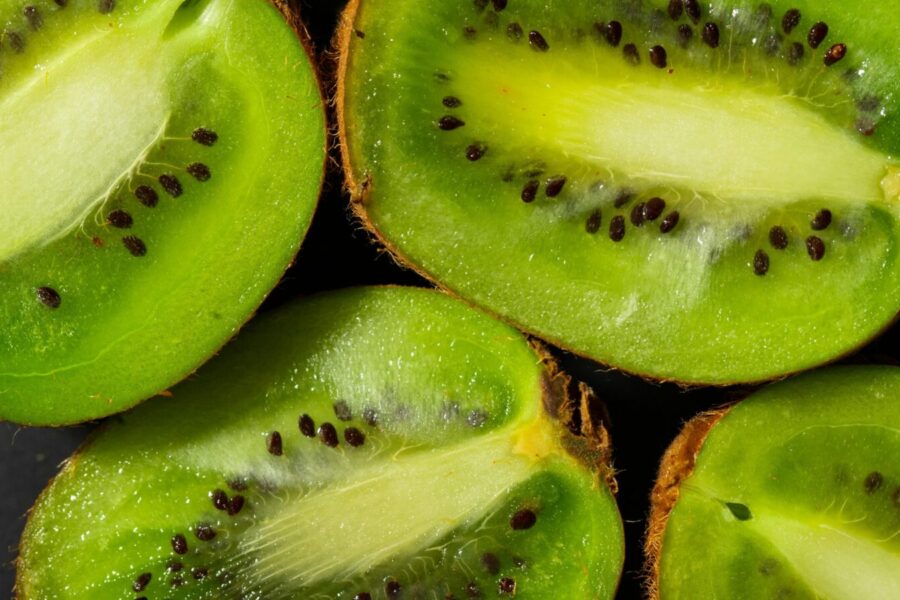 Du kiviai prieš miegą: paprastas vakaro įprotis, kuris gali padėti greičiau užmigti