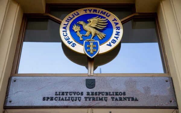 Skandalas dėl LRT: valdantieji spaudžia, opozicija mato korupcijos riziką