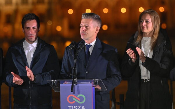 Vengrijos rinkimai apvertė viską: JAV viceprezidentas priverstas keisti poziciją