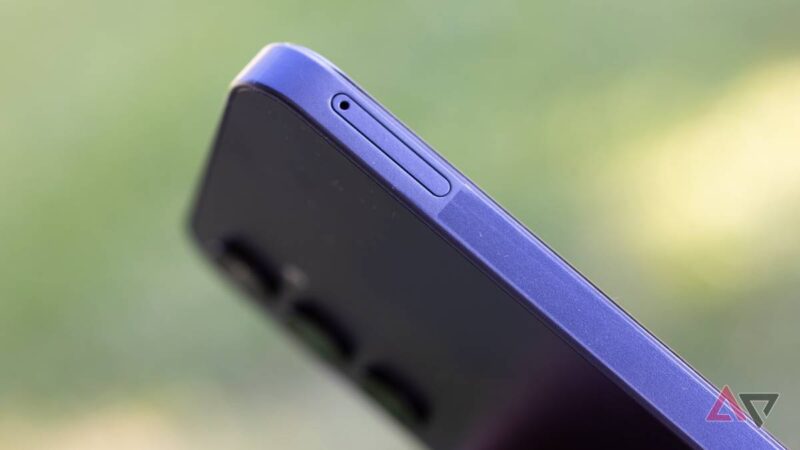 Tik 5 proc. renkasi eSIM: kas stabdo technologijos, kuri turėjo pakeisti SIM korteles, populiarumą?