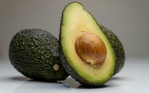 Sotumas, energija ir svorio kontrolė: sužinokite, kodėl avokadas dažnai įtraukiamas į lieknėjimo mitybą