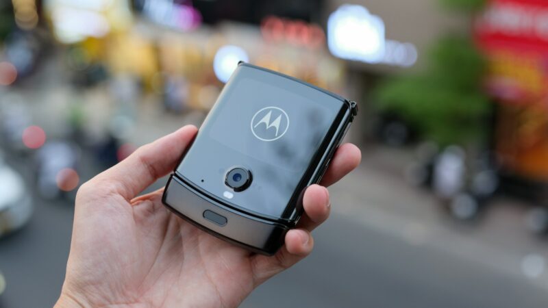 „Motorola“ ruošia naujienas: dėmesys sulenkiamiems ir vidutinės klasės įrenginiams