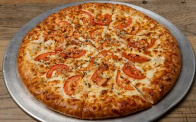 Karštis ir dar kartą karštis: auksinės taisyklės, kaip pasiekti traškius picos kraštus savo virtuvėje