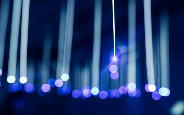 OLED ir LED palyginimas: ekspertai atskleidžia, kuri apšvietimo technologija geresnė namams