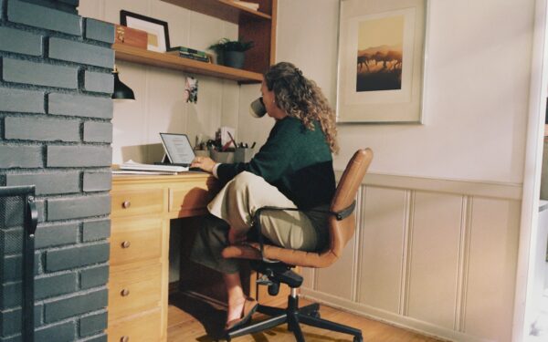 Kol darbuotojai laukia didesnio skaidrumo, darbdaviai nori daugiau laiko: kas iš tikrųjų vyksta darbo rinkoje?