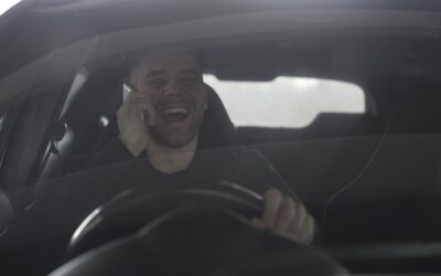 Vaizdo nėra, bet skambinti galima: „Google Meet“ atsiranda „Android Auto“ sistemoje