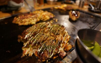 Lengvi jaunų kopūstų blynai su česnaku: lengvas receptas be sudėtingų ingredientų