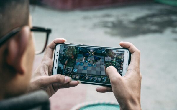 „Google“ sprendžia „Android“ problemą: vienas sprendimas visiems žaidimų valdikliams