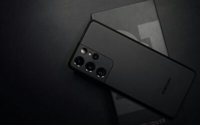 „Samsung“ strategija keičiasi: du aukščiausios klasės modeliai vienoje serijoje